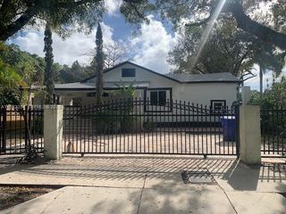 10 NE 59th St, Miami, FL 33137