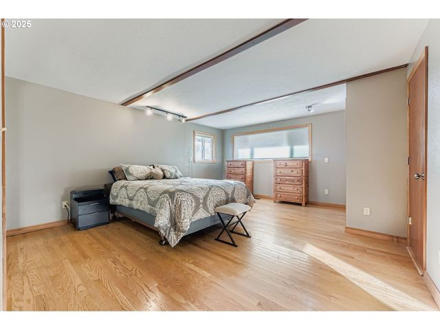 5035 Sw 184TH Ave, Beaverton, OR 97078