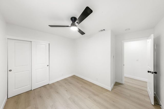 909 Regatta Dr, Sacramento, CA 95833