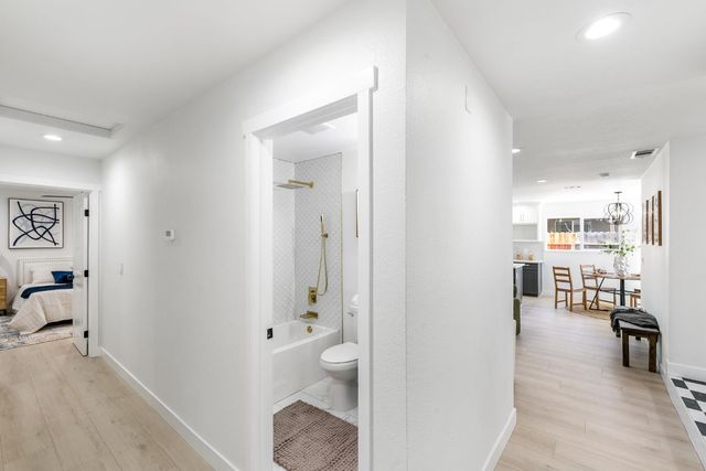 909 Regatta Dr, Sacramento, CA 95833