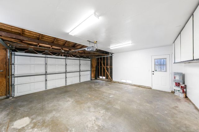 909 Regatta Dr, Sacramento, CA 95833