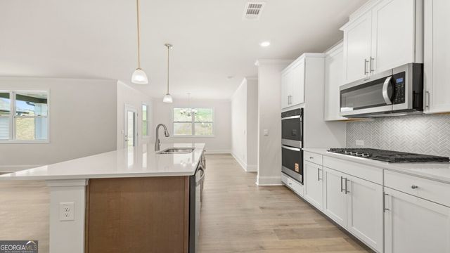 38 Lakeview Point, Dallas, GA 30157