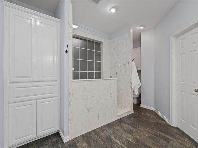 700 Brandon Drive, Cleburne, TX 76033