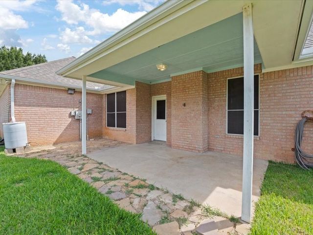 700 Brandon Drive, Cleburne, TX 76033