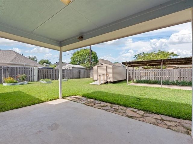 700 Brandon Drive, Cleburne, TX 76033