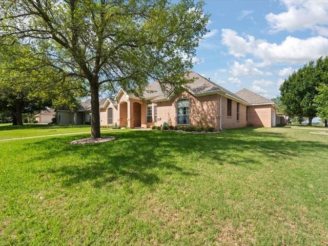 700 Brandon Drive, Cleburne, TX 76033