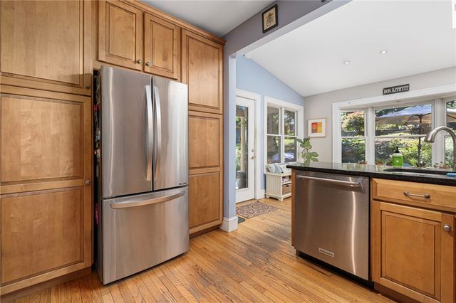 29 Valentine Circle, Warwick, RI 02886