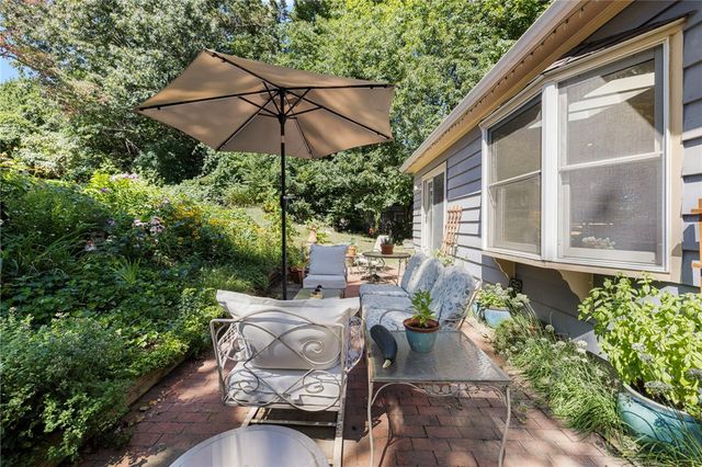 29 Valentine Circle, Warwick, RI 02886