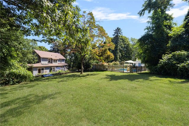 29 Valentine Circle, Warwick, RI 02886