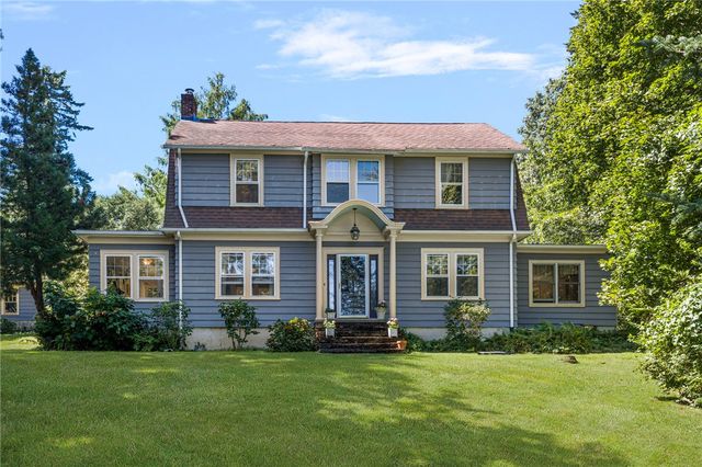 29 Valentine Circle, Warwick, RI 02886