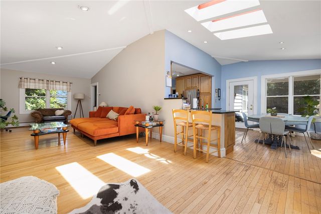 29 Valentine Circle, Warwick, RI 02886