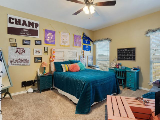 169 Sears Road, Bells, TX 75414