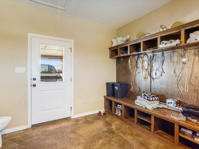 169 Sears Road, Bells, TX 75414