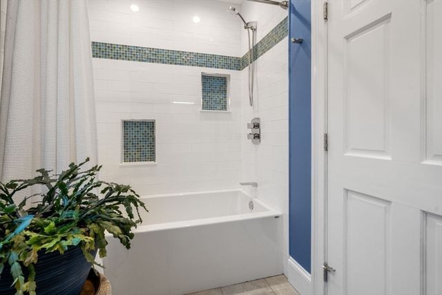 73-75 Lenoxdale Ave 1, Boston, MA 02124