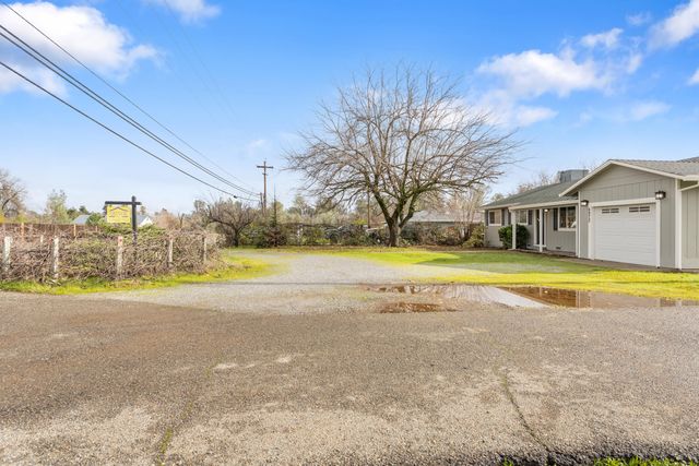 6973 Happy Valley Road, Anderson, CA 96007