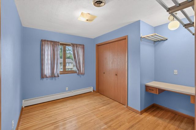 2728 5th Avenue E, North Saint Paul, MN 55109