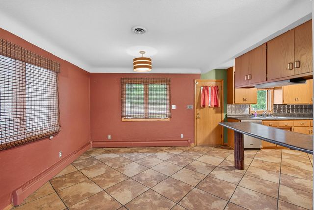 2728 5th Avenue E, North Saint Paul, MN 55109