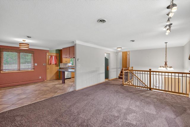 2728 5th Avenue E, North Saint Paul, MN 55109