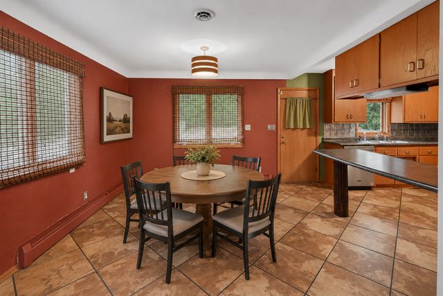 2728 5th Avenue E, North Saint Paul, MN 55109