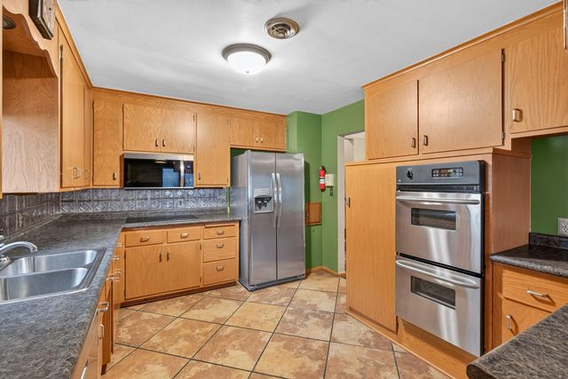 2728 5th Avenue E, North Saint Paul, MN 55109