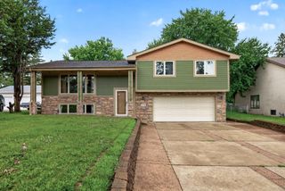 2728 5th Avenue E, North Saint Paul, MN 55109