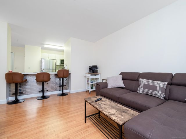 300 Broad Street 107, Stamford, CT 06902