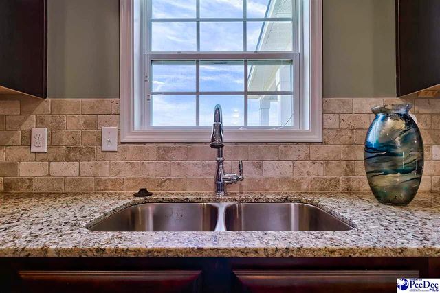 1029 Grove Blvd, Florence, SC 29501