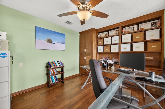 1623 Lake Arbor Drive, El Lago, TX 77586