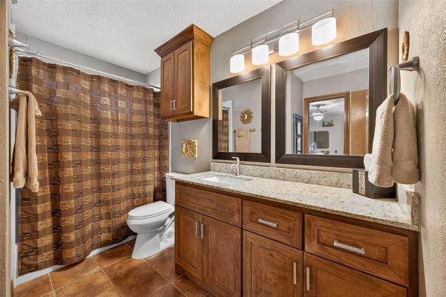 1623 Lake Arbor Drive, El Lago, TX 77586