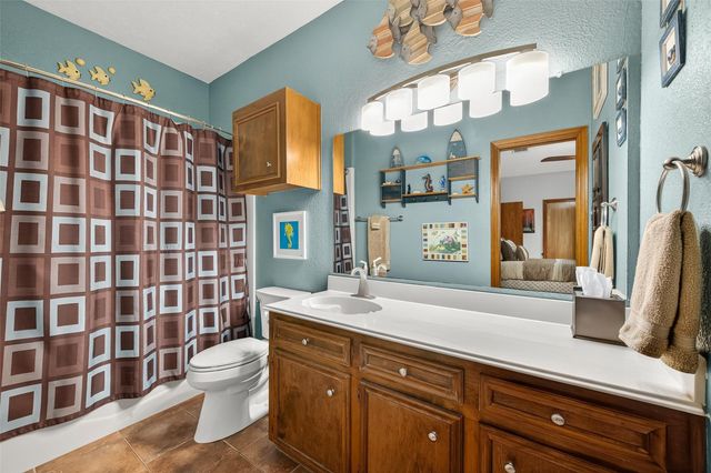 1623 Lake Arbor Drive, El Lago, TX 77586
