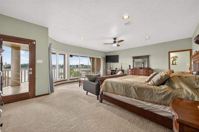 1623 Lake Arbor Drive, El Lago, TX 77586