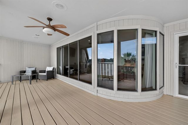 1623 Lake Arbor Drive, El Lago, TX 77586