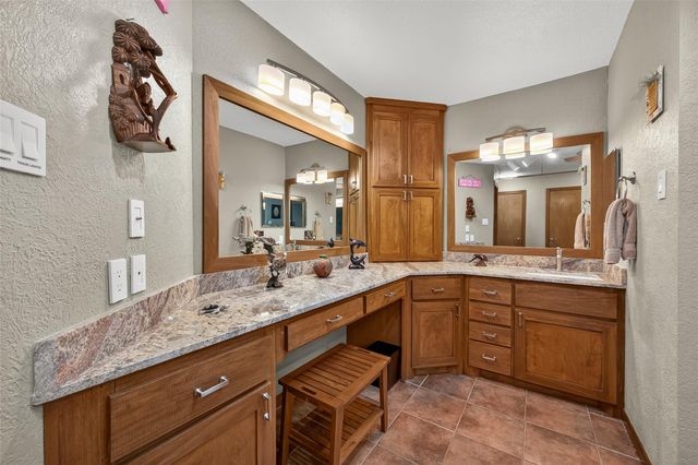 1623 Lake Arbor Drive, El Lago, TX 77586