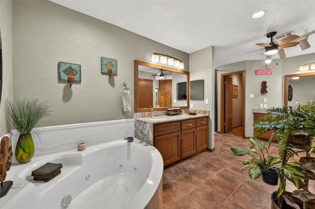 1623 Lake Arbor Drive, El Lago, TX 77586