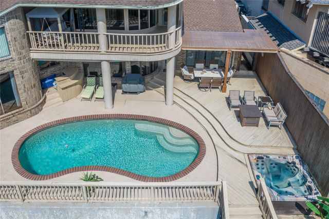 1623 Lake Arbor Drive, El Lago, TX 77586