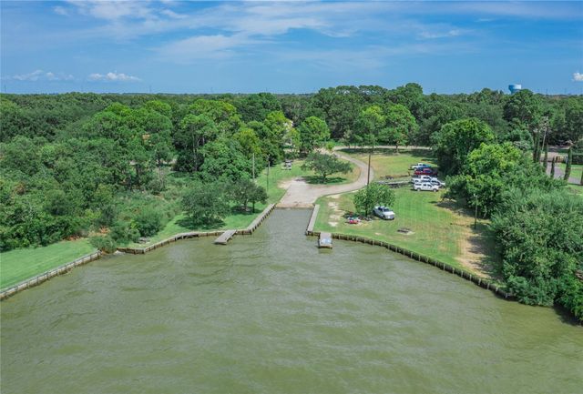 1623 Lake Arbor Drive, El Lago, TX 77586