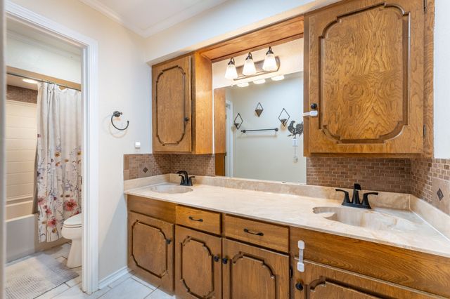 815 W Cook Street, Josephine, TX 75173