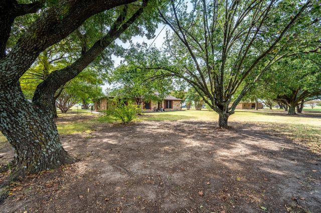 815 W Cook Street, Josephine, TX 75173