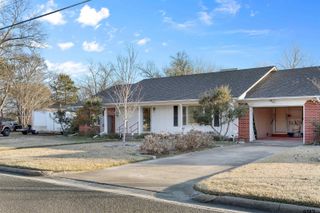 604 E Pennsylvania Ave, Van, TX 75790