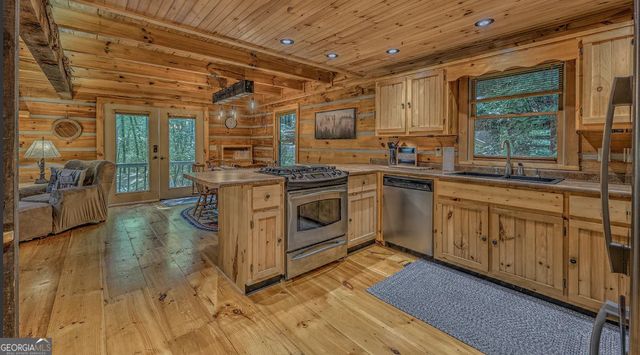 30 Stanley Creek Crossing, Cherry Log, GA 30522