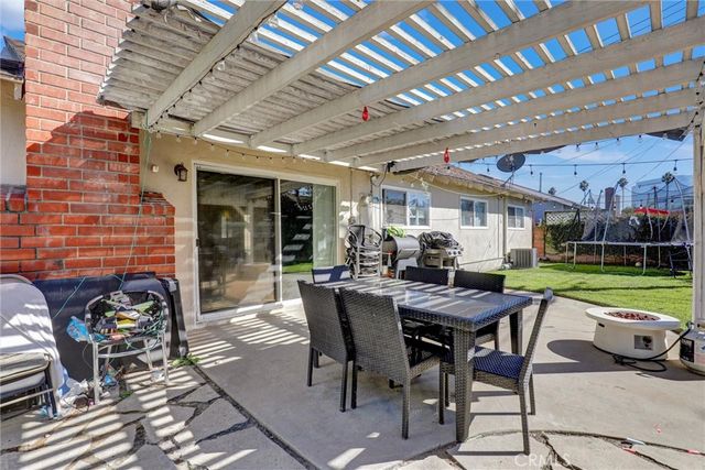15391 Rushmoor Lane, Huntington Beach, CA 92647