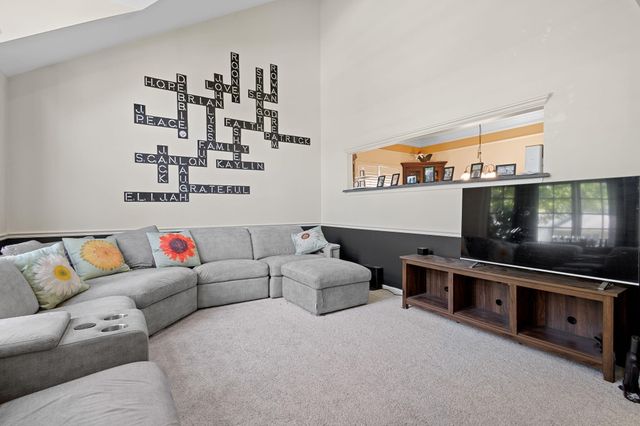 242 Golfview Drive, Schererville, IN 46375