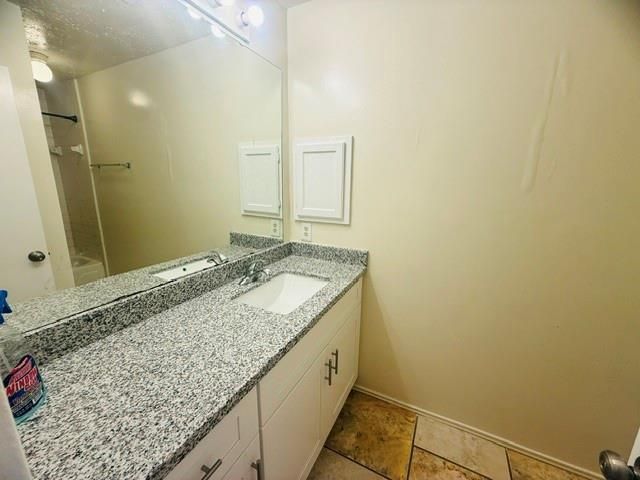 1931 Wildwood Ridge Drive, Missouri City, TX 77489