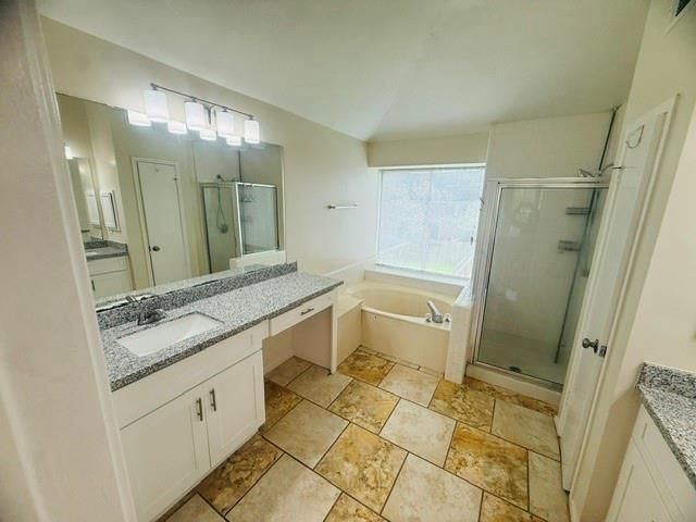 1931 Wildwood Ridge Drive, Missouri City, TX 77489