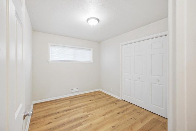 10325 W Silver Spring DRIVE, Milwaukee, WI 53223