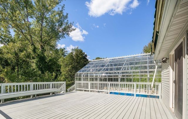 10 Pond View Ln, Ashland, MA 01721