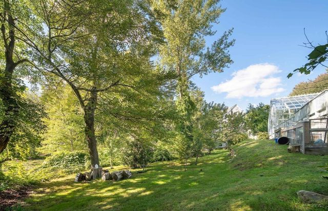 10 Pond View Ln, Ashland, MA 01721