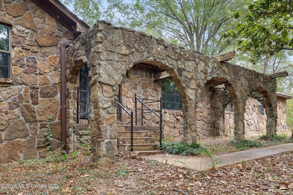 309 Wallace Drive, Coldwater, MS 38618 — photo 4