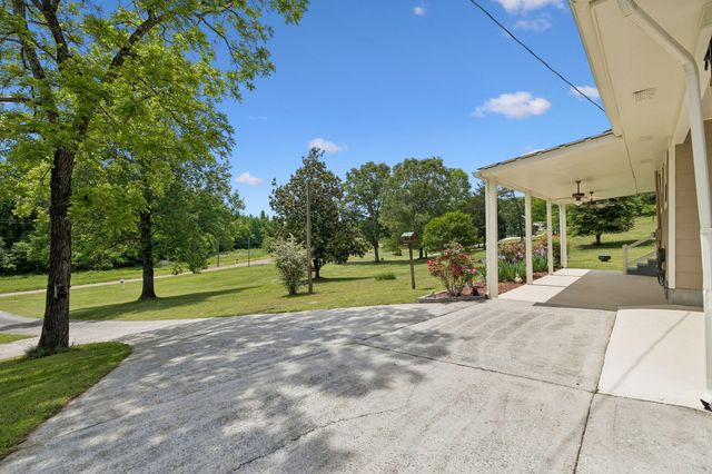 1484 Blythe Ferry Road B, Dayton, TN 37321