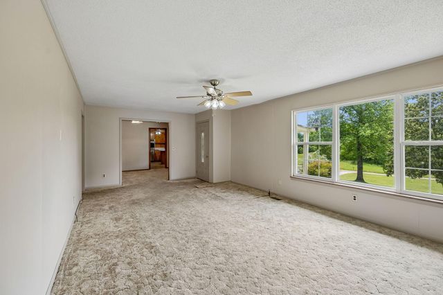 1484 Blythe Ferry Road B, Dayton, TN 37321
